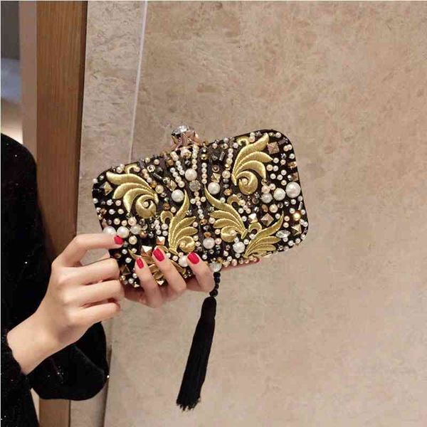 

2021 style embroidery party dinner bag handmade diamond inlaid black tassel handbag