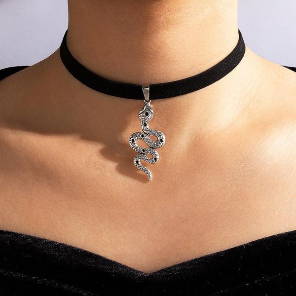 

chokers women's neck chain fragrance pendant male vintage gothic gold with po snake necklace men's pendants for earrings, Golden;silver