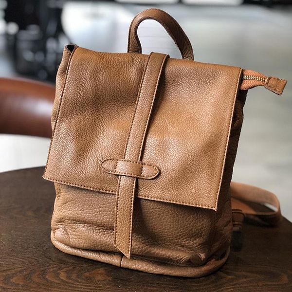 

head layer cowhide female retro leather backpack backpack 2021 contracted leisure travel bag buff the hand bag