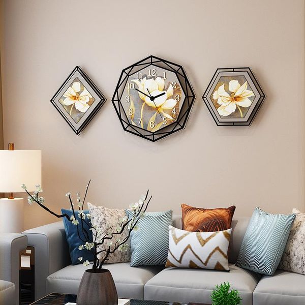 

wall clocks the decoration of background chinese sofa peony flower light luxury living room xuanguan restaurant