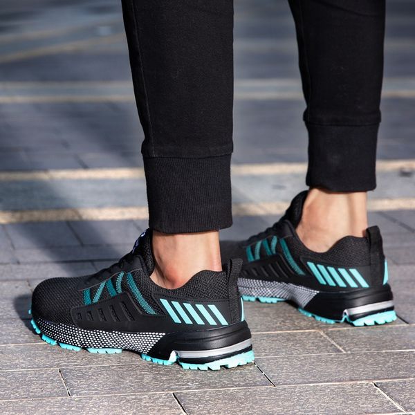 

2021 new spring breathable black shoes men casual big size mesh sneakers men shoes lightweight classic trending couple shoes men