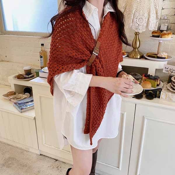 Sciarpa triangolare da donna di marca di design invernale Sciarpa triangolare lavorata a maglia solida Poncho triangolare Mantello grande scialle Avvolge Coprispalle con cintura