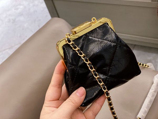 

pieces of designer fashion bag coin purse old flower embossed classical chain shoulder bag lady purse belt bag 1*11cm0, Black