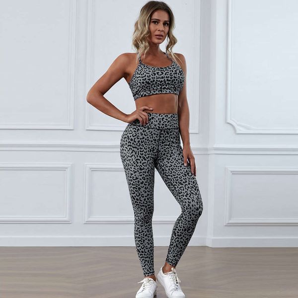 

large size 2-piece yoga women's new elastic fitness suit 261002, Gray