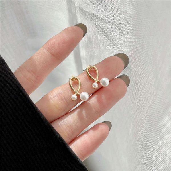 

sweet temperament cross pearl earrings female simple