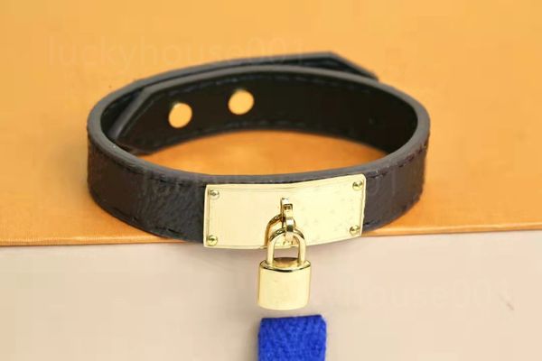 

2022 luxury jewelry women men leather charm bracelets high-end elegant fashion bracelet wedding valentine day gift letter pendant bracelet q, Golden;silver