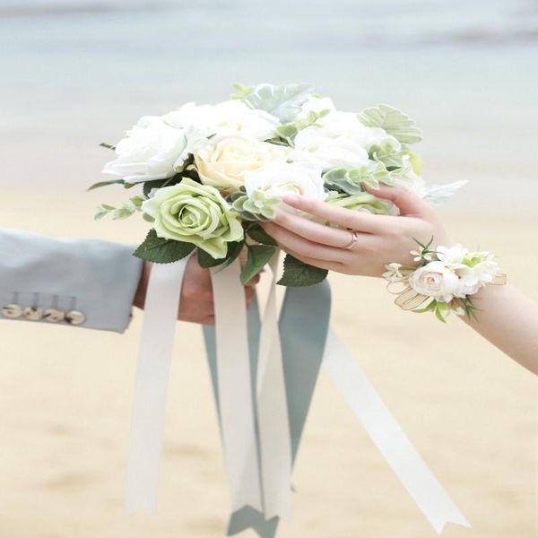 

custom-made bride holds the flower to imitate the flower wedding pgraphy prop small fresh wholesale ing
