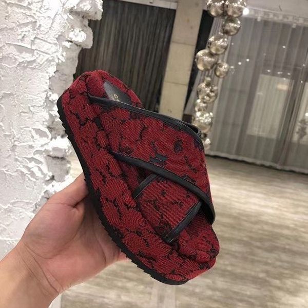 

prad 2021style women 573018 slide sandal classic fashion designer ladies red strawberry colored flip flops brands mjkh0001, Black