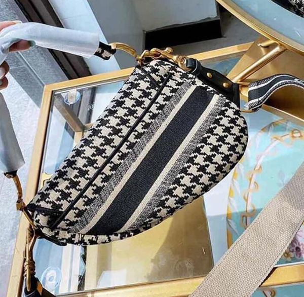 

2020 selling trend ladies wallet fashion embroidery shoulder bag messenger lady hand