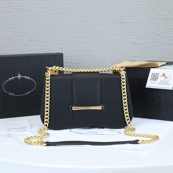 

women luxurys designers bags 2021 fashion and comfortable shoulder bag serial size:24*7*17cm