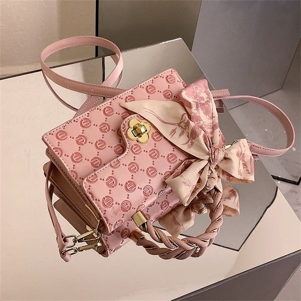 

designer sale hong kong small bag 2022 new autumn and winter embossed pink square fashion atmosphere portable diagonal span bmlx
