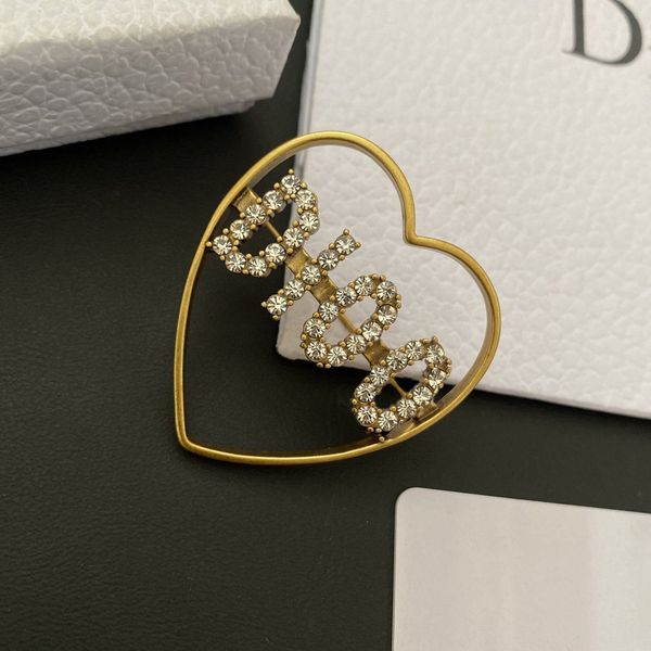

75% off luxury jewelry zircon love simple brooch brass material, Gray