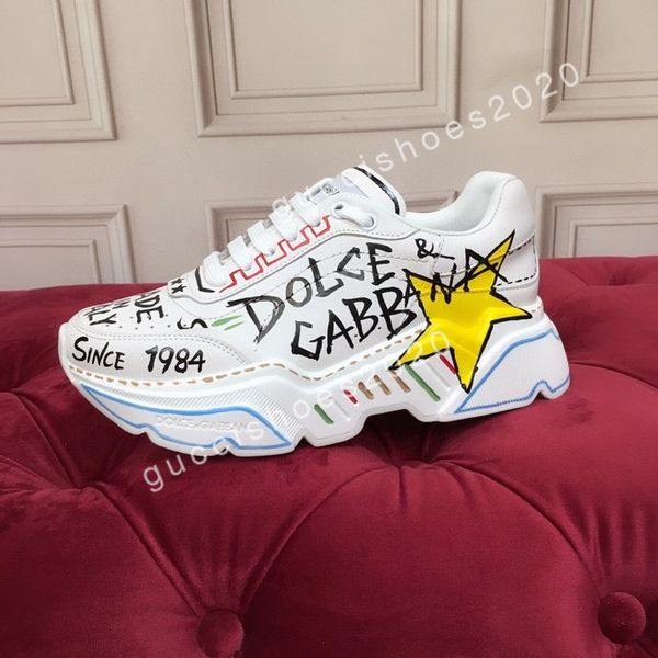 

designer sneakers luxury couple sneakers hand-polished and used old sports shoes series sports shoes bottom size35-45, Black;red