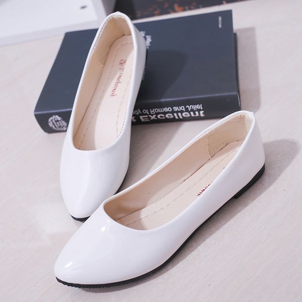 

women candy color ballet flats white wedding shoes woman flats patent leather slip on shoes zapatos mujer ladies boat shoes 3552, Black;white