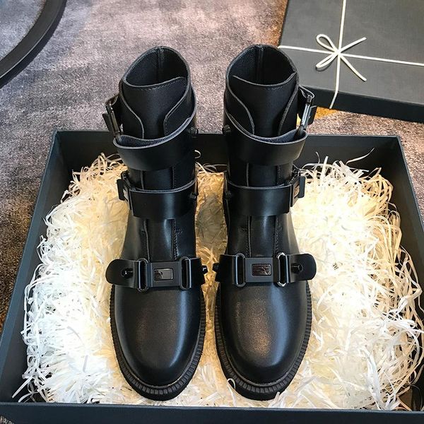

boots women's black 2021 handsome flat-bottomed british style women designer luxury woman shoes