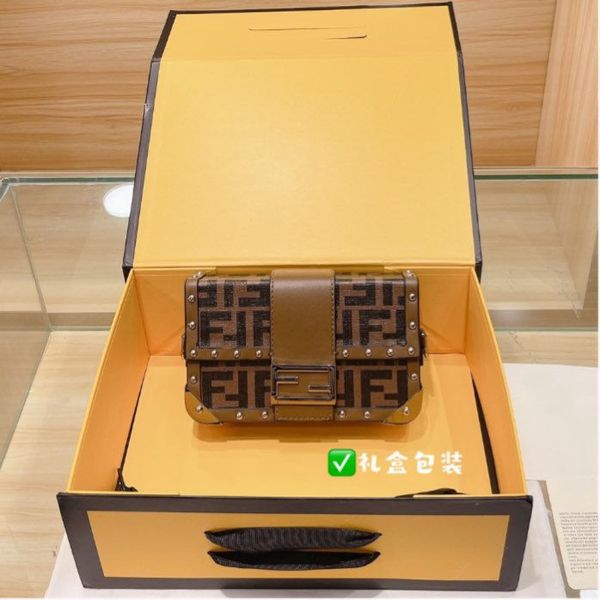 

hand women bags high luxurys quality and exquisite hard box small bag yxnn