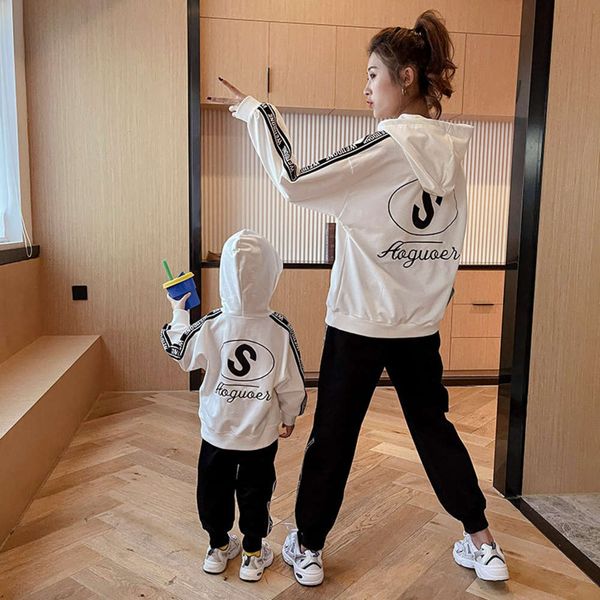 

suit children's spring and girls, Blue