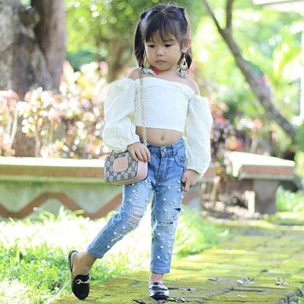 

2021 new children girls sets summer toddler girl clothes suit white off-the-shoulder tshirt+jeans 2 piece kids clothing kit g4rb