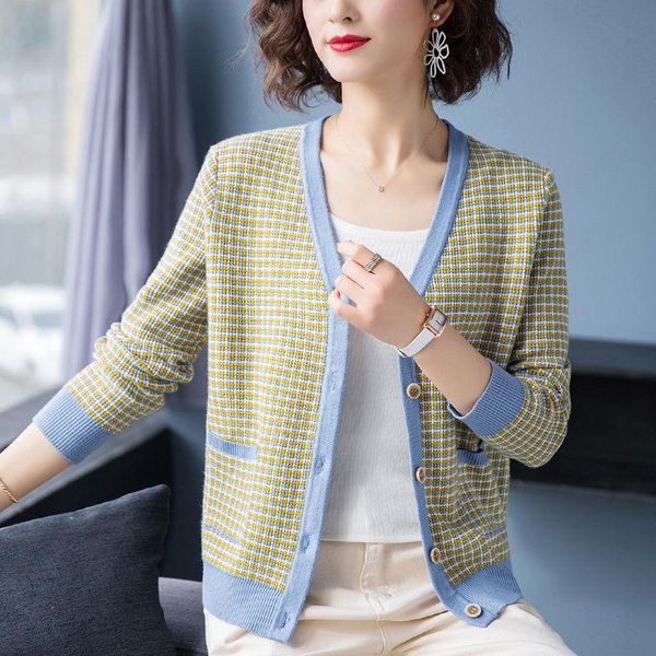 

women's knits & tees spring and autumn 2021 v-neck sweater cardigan fashion plaid outer style short all-match casual top, White