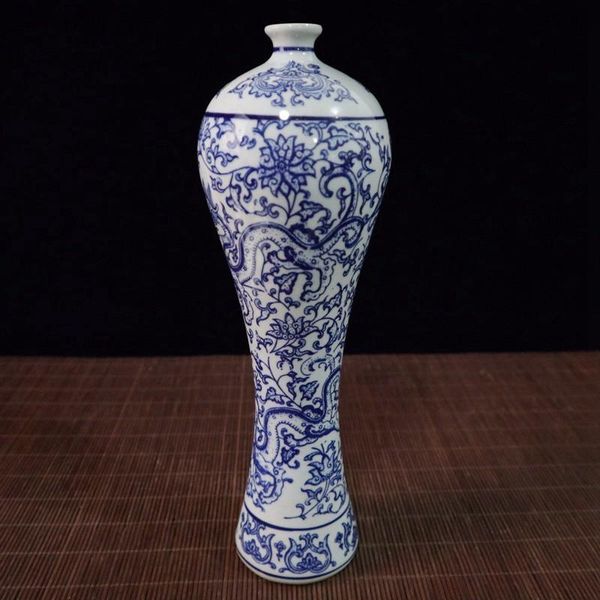 

vases old chinese blue and white porcelain vase painted dragon pattern