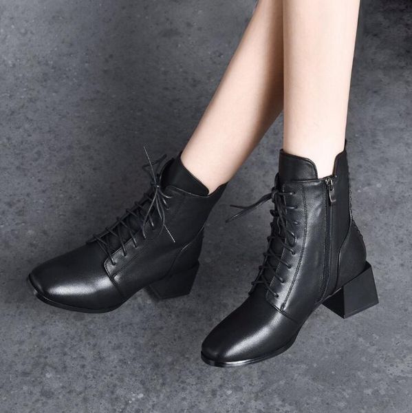 

2021 new leather boots layer cowhide comfortable women's boots mid-heel rivet warm short boots 1, Black