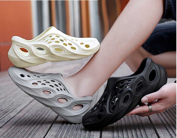 

2020 new summer men gates sandals hole breathing fashion outdoor beach slippers roman shoes, Black