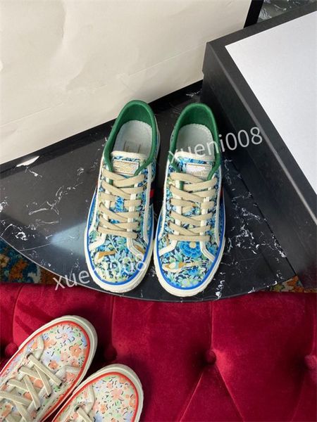 

2021 fashion chain casual canvas shoes reaction luxurys designers women sneakers mens white greek key platform men woman chainz dress footwe, Red;white