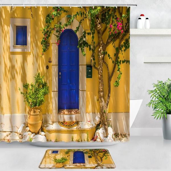 Tende da doccia Città rurale Strada Fiori Scenario Tappetini da bagno Set Parete gialla Porta in legno blu Decorazioni da giardino Tappeti antiscivolo da bagno