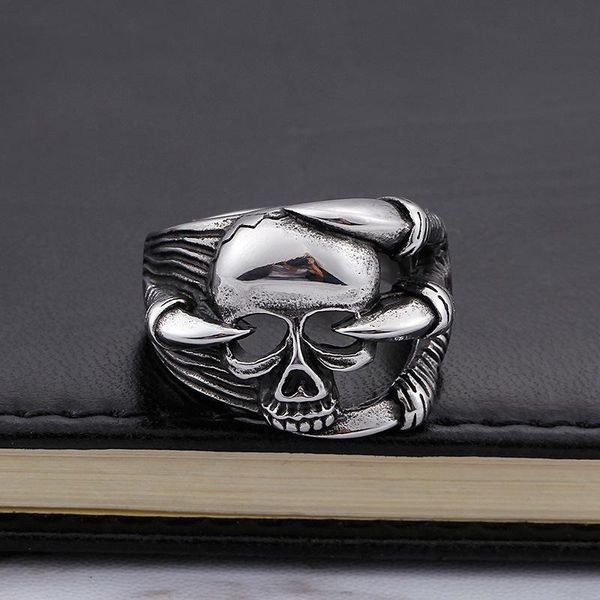 

cluster rings male punk ring skull wolves faucet demon, Golden;silver