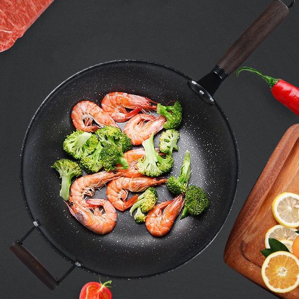

nonstick frying pan metal fry with wooden handle kitchen utensil cookware ye- pans