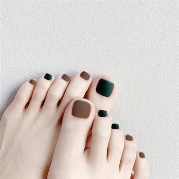 

false nails 24pcs toe press on nail tips fake artifical for fashion girls art, Red;gold