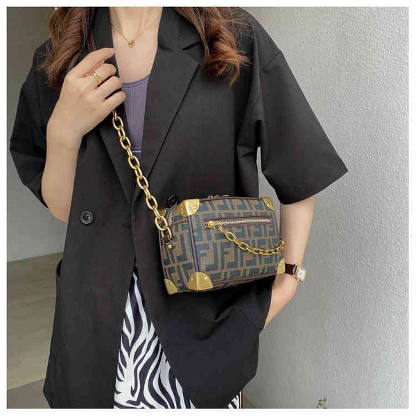 

bag 60% off one shoulder cross link chain portable fashion printed box