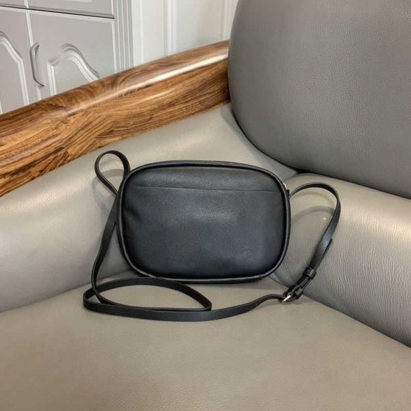 

brand new the new lady's one-shoulder bag 7a high-end custom quality diagonal cross bag fashion style with long shoulder strap.