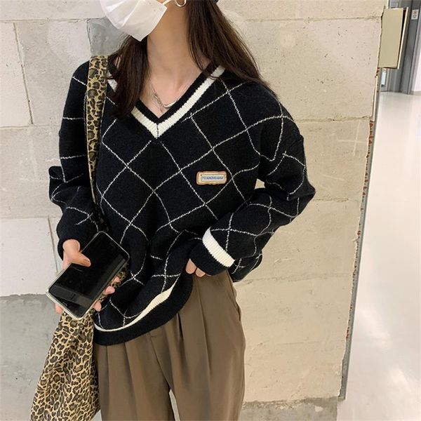 

women's sweaters retro loose plaid letter badge sweater, White;black