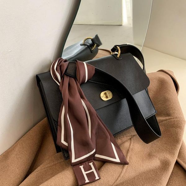 

french niche textured small female retro wide shoulder strap one-shoulder bag new fashion 100-piece stiletto