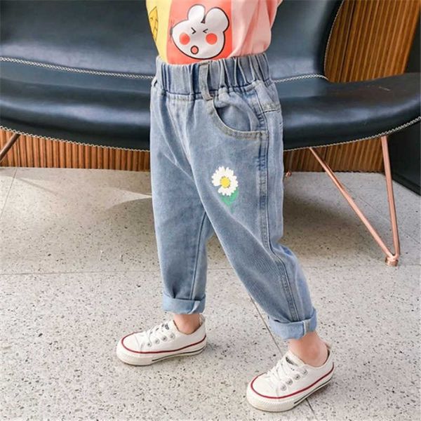 

spring autumn children cartoon flower casual denim pants 2-6 years kids all-match loose jeans 210615, Blue
