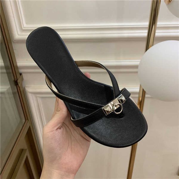 

h slippers women wear 2021 new european and american beach flat bottomed flip flops leather clip toe flops[finished on june 15] zlh, Black