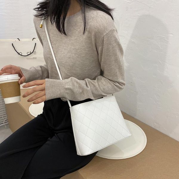 

cross body simply crossbody bags lady chain travel small handbags pu leather solid color shoulder messenger bag for women 2021