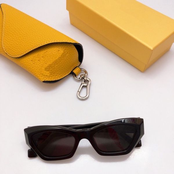 

2020 small frame cat eye sunglasses womens,fashion plank sunglasses ,uv polarized woman's sunglasses original lw40027, White;black