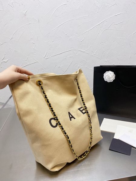 

2021 c shopping bag fashion brand original leather leisure tourism special style high end versatile