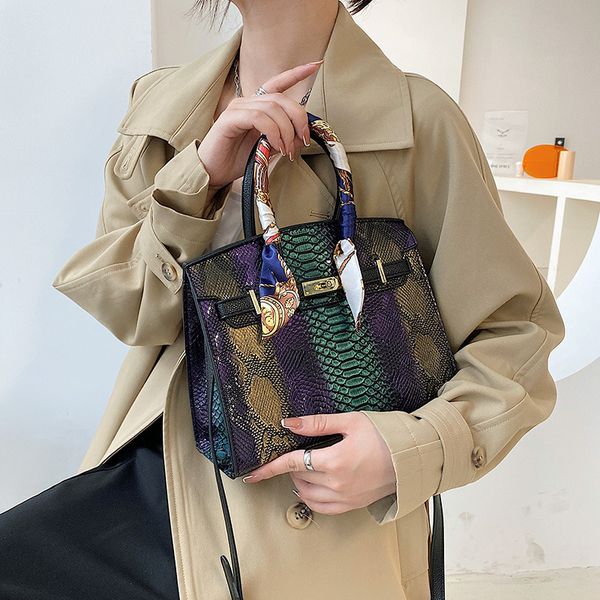 

factory outlet design handbags 2021 early new temperament women's portable bag fashion simple pattern single shoulder messenger bag