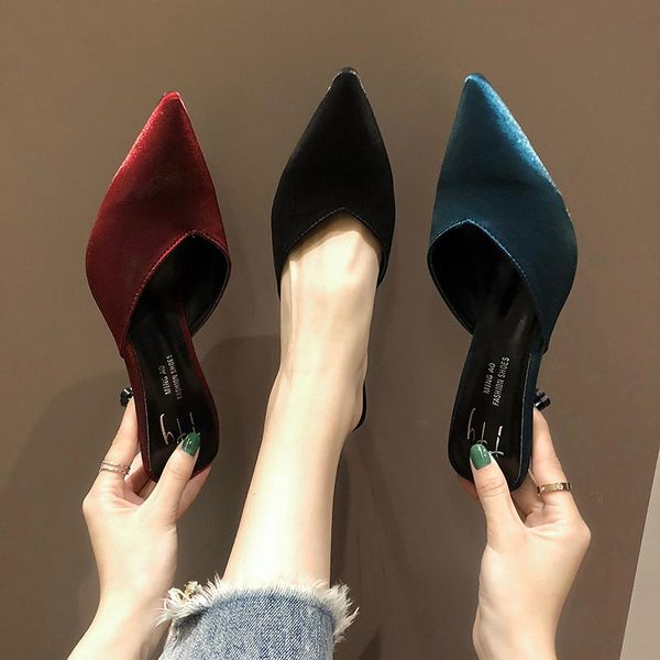 

slippers cool for women's wear: women in summer 2021, Black