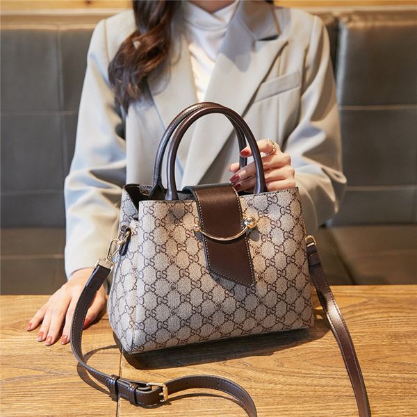 

new product recommendation fashion versatile printing large capacity handbag messenger women's single shoulder designer handbags