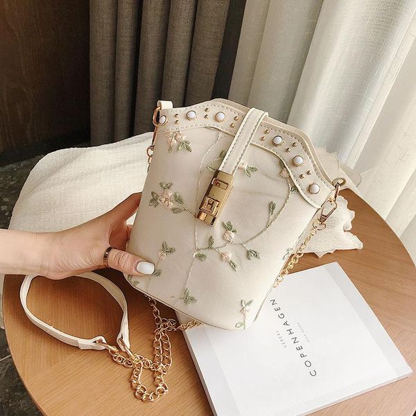 

evening bags 2021 fashion vintage designer bucket bag embroidery flowers women shoulder crossbody chain women's handbags purses