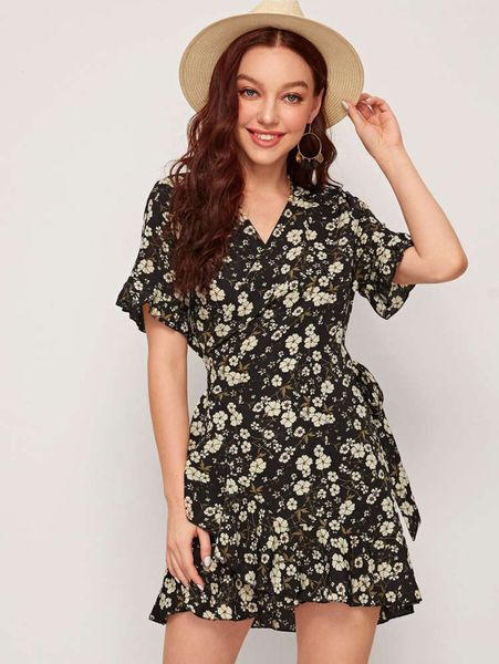 

8200# women's lotus sleeve bandage short v-neck dress, Black;gray