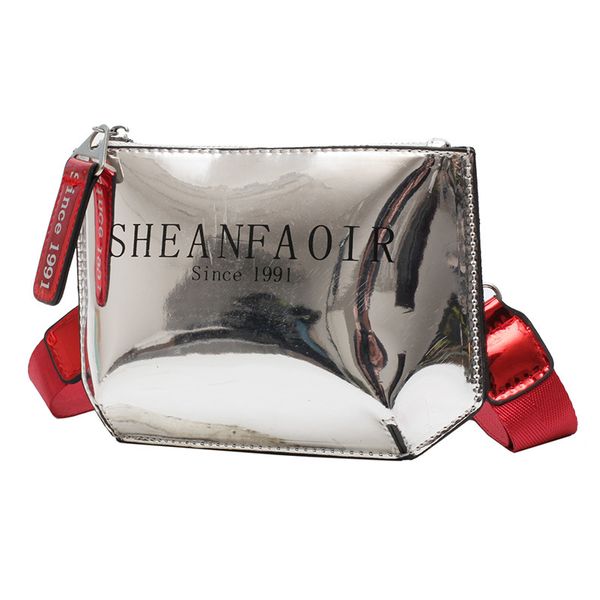 

on the new small bag female 2021 new korean version of the single shoulder bag fashion contrast messenger bag chest pockets