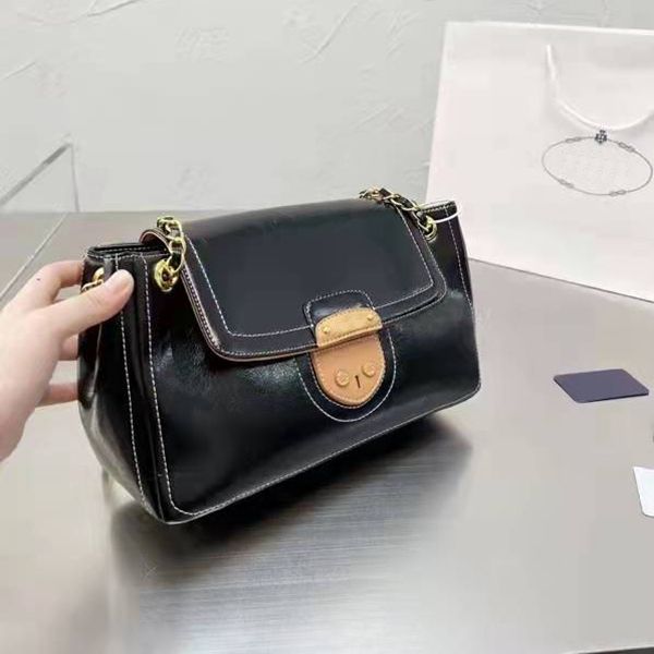 

fashion ladies brand luxurious diagonal bag wandering tassel shoulder strap design retro leather suction buckle material comes with original