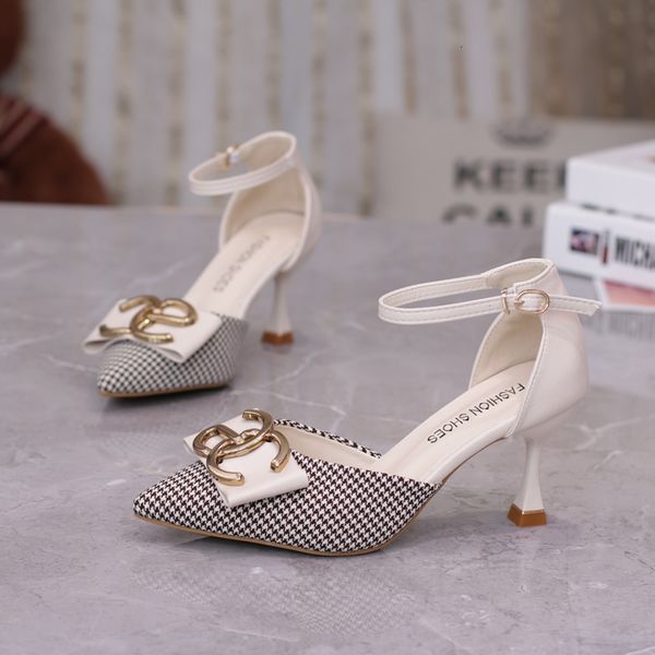 

luxury dress shoes french high heel's summer 2021 baotou fine heel plaid one-sided belt sandals pointed versatile single sho, Black