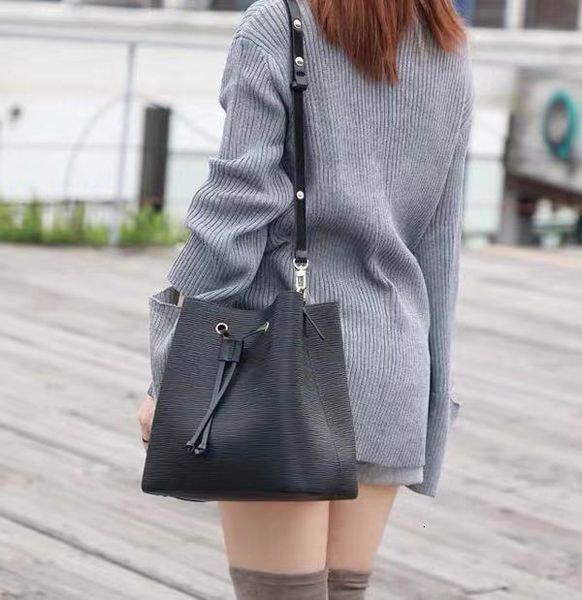 

excellent quality orignal real leather fashion women shoulder bag tote designer hands presbyopic shopping purse luxury messenger