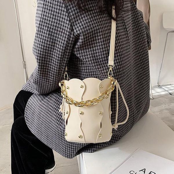 

shoulder bags retro bucket bag female summer 2021 fashion simple chain messenger vacation handbag ladies